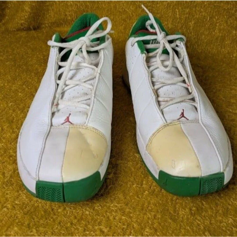 Nike Jordan TE2 Low White Green Red Leather Basketball Sneakers Size 9